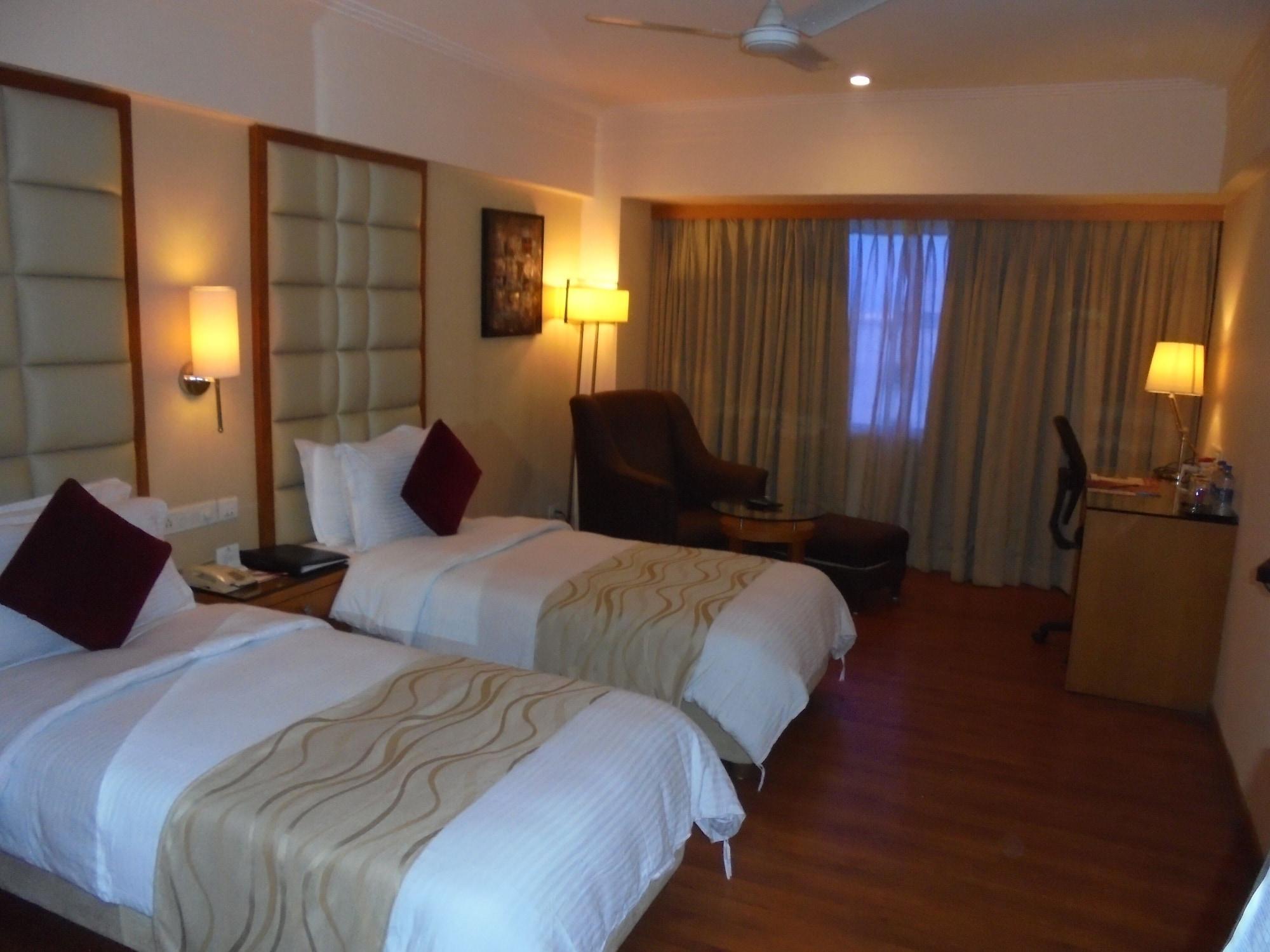 Lords Plaza Ankleshwar Hotel Luaran gambar