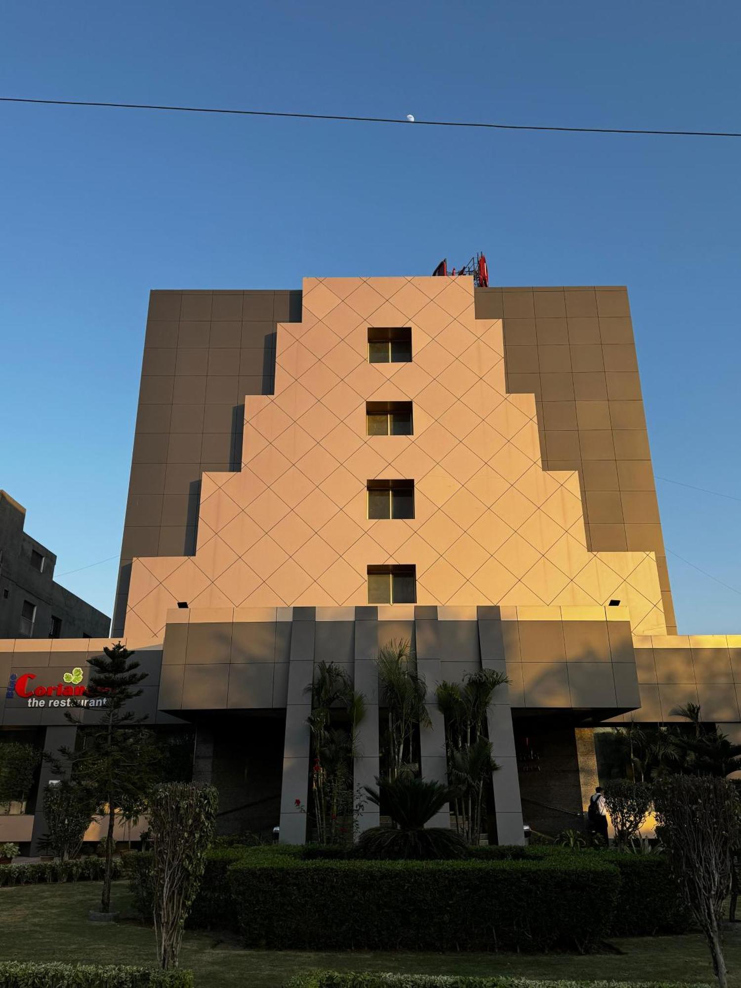 Lords Plaza Ankleshwar Hotel Luaran gambar